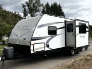 2016 Keystone RV Passport Grand Touring Travel Trailer available for rent in Oregon City, Oregon