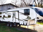 2021 Grand Design Reflection Fifth Wheel available for rent in Deer Lodge, Tennessee