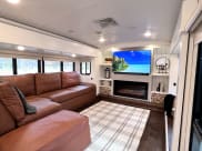 2015 Keystone RV Montana Fifth Wheel available for rent in North Charleston, South Carolina