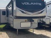 2020 Volante 370BR Fifth Wheel available for rent in Aransas, Texas