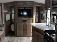 2016 Cruiser RV Fun Finder Xtreme Lite Travel Trailer available for rent in Eustis, Florida