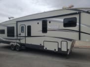 2015 Forest River Palomino Sabre Fifth Wheel available for rent in palmdale, California