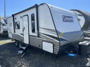 2021 Dutchmen Coleman Lantern LT Travel Trailer available for rent in Forked River, New Jersey