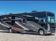 2019 Thor Motor Coach Challenger Class A available for rent in Springdale, Arkansas