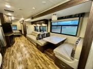 2018 Coachman Mirada Class A available for rent in Jefferson, Georgia