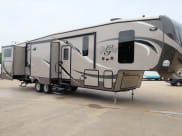 2015 Heartland RVs Gateway Fifth Wheel available for rent in Conway, South Carolina