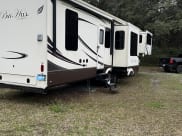 2016 Evergreen RV Bay Hill Fifth Wheel available for rent in Bowlus, Minnesota