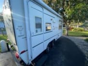 2006 Starcraft Antigua Travel Trailer available for rent in Oakland Park, Florida