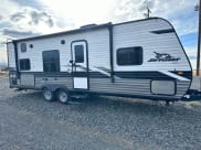 2022 264BHW Jay Flight Travel Trailer available for rent in Royal City, Washington