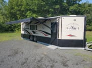 2019 Ice Castle 24' Platinum Plus Travel Trailer available for rent in Dresser, Wisconsin