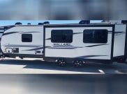 2021 Heartland RVs Mallard Travel Trailer available for rent in Fultondale, Alabama