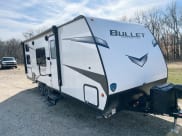 2022 Keystone RV Bullet Crossfire Travel Trailer available for rent in Kingdom City, Missouri