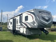 2014 Heartland RVs Road Warrior Toy Hauler Fifth Wheel available for rent in Lake Charles, Louisiana