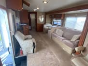 2009 Georgetown M-379 Class A available for rent in Bellefonte, Pennsylvania