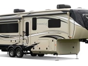 2022 Jayco Pinnacle Fifth Wheel available for rent in Seadrift, Texas