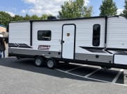 2023 Dutchmen Coleman Lantern LT Travel Trailer available for rent in Powder Springs, Georgia