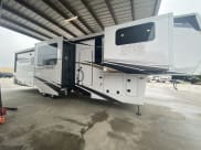 2022 Redwood RV 3981FK Fifth Wheel available for rent in Kewaskum, Wisconsin