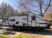 2021 Dutchmen Coleman Light Travel Trailer available for rent in Bellingham, Washington