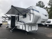 2022 Keystone Avalanche Fifth Wheel available for rent in Orlando, Florida