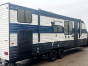 2023 Forest River Wolf Pup 25JB Travel Trailer available for rent in Kansas City, Kansas