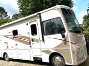 2017 Winnebago Vista Class A available for rent in Cummings, Georgia