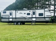 2023 Jayco Jayflight 324BDS Travel Trailer available for rent in Oakboro, North Carolina