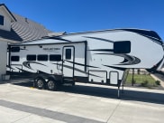 2021 Grand Design Reflection Fifth Wheel available for rent in Queen Creek, Arizona