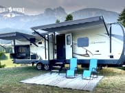 2019 Forest River Rockwood Signature Travel Trailer available for rent in Bridgeport, Texas