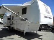 2003 Fleetwood M-27-5a Fifth Wheel available for rent in Grants pass, Oregon