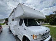 2002 Four Winds Fun Mover Class C available for rent in Pompano beach, Florida