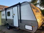 2023 Dutchmen Coleman Lantern LT Travel Trailer available for rent in Oakdale, California