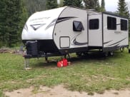 2019 Starcraft Super Lite Travel Trailer available for rent in Windsor, Colorado