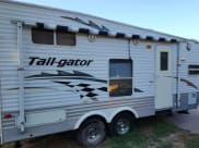 2005 Keystone Tailgator Toy Hauler available for rent in El Reno, Oklahoma