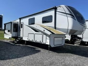 2021 Alliance RV Paradigm Fifth Wheel available for rent in Spokane, Washington