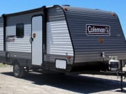 2023 Coleman 17B Travel Trailer available for rent in Happy Valley, Oregon