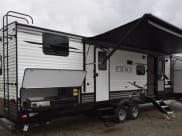 2020 Forest River PUMA 32BHQS Travel Trailer available for rent in Montgomery, Texas