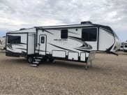 2021 Grand Design Reflection Fifth Wheel available for rent in Marion, Texas