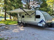 2023 Coachmen Catalina Summit Series 7 Travel Trailer available for rent in Manchester, Tennessee