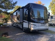 2013 Berkshire Berkshire Motorhome Class A available for rent in Smithville, Missouri