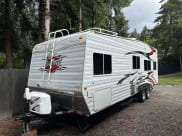 2008 Weekend Warrior 2600fs Toy Hauler available for rent in Lake Tapps, Washington