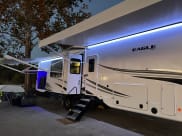 2022 Jayco Eagle Fifth Wheel available for rent in Jones, Oklahoma