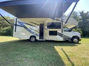 2021 Thor Quantum Class C available for rent in Columbia, Tennessee