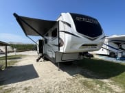 2022 Keystone Sprinter Fifth Wheel available for rent in Conway, South Carolina