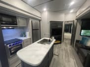 2022 Keystone RV Sprinter Fifth Wheel available for rent in Largo, Florida