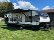2022 Heartland RVs Pioneer Travel Trailer available for rent in Pleasant Hill, Ohio