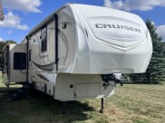 2015 Crossroads RV Cruiser Fifth Wheel available for rent in Waseca, Minnesota