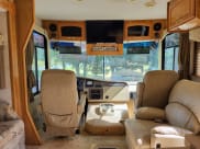 2004 Georgie Boy Landau Class A available for rent in Elkton, Virginia