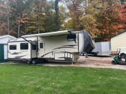 2014 Forest River Wildwood Heritage Glen Lite Fifth Wheel available for rent in Marengo, Ohio