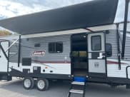 2020 Coleman Lantern Travel Trailer available for rent in Knoxville, Tennessee