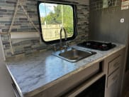 2022 Dutchmen Coleman Lantern LT Travel Trailer available for rent in Orlando, Florida